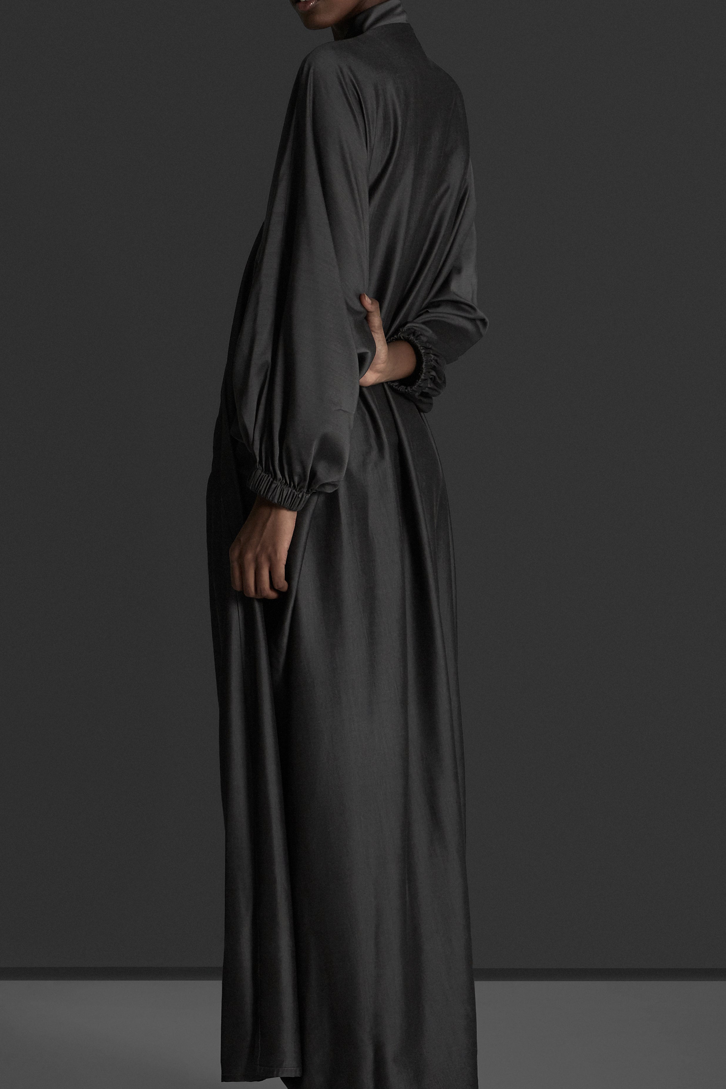 GRAY ABAYA