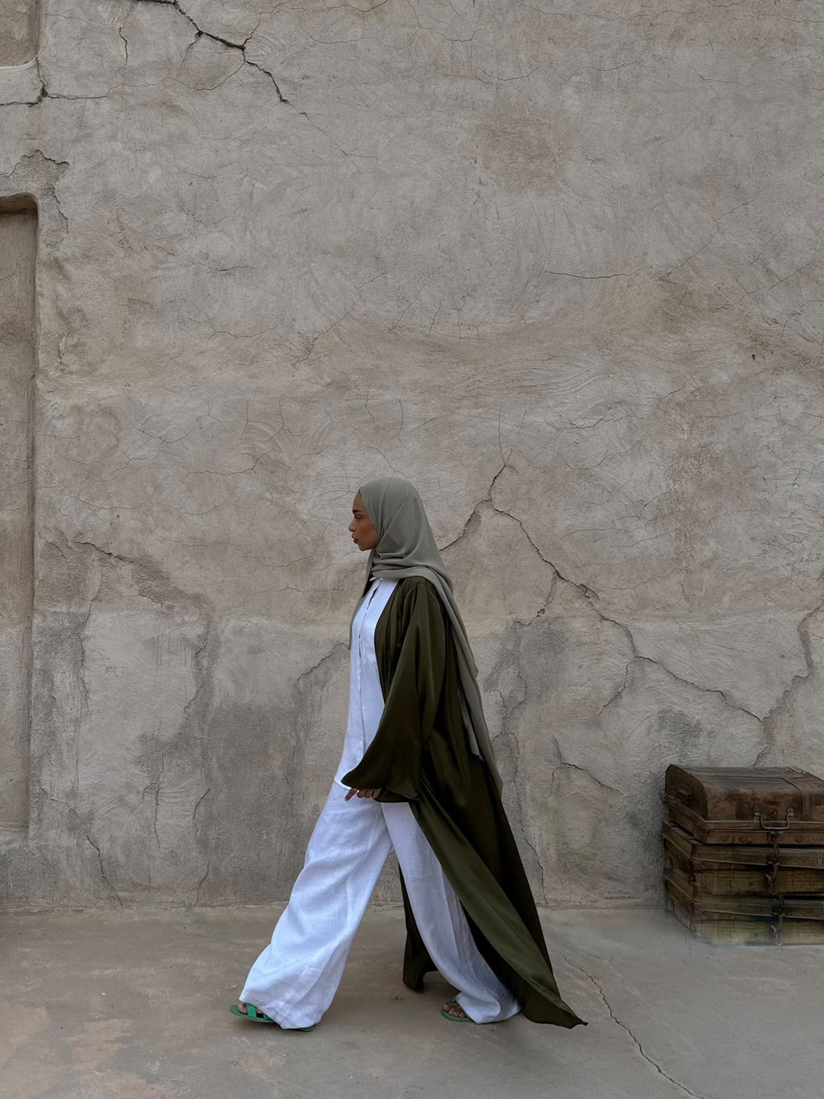 KHAKI ABAYA