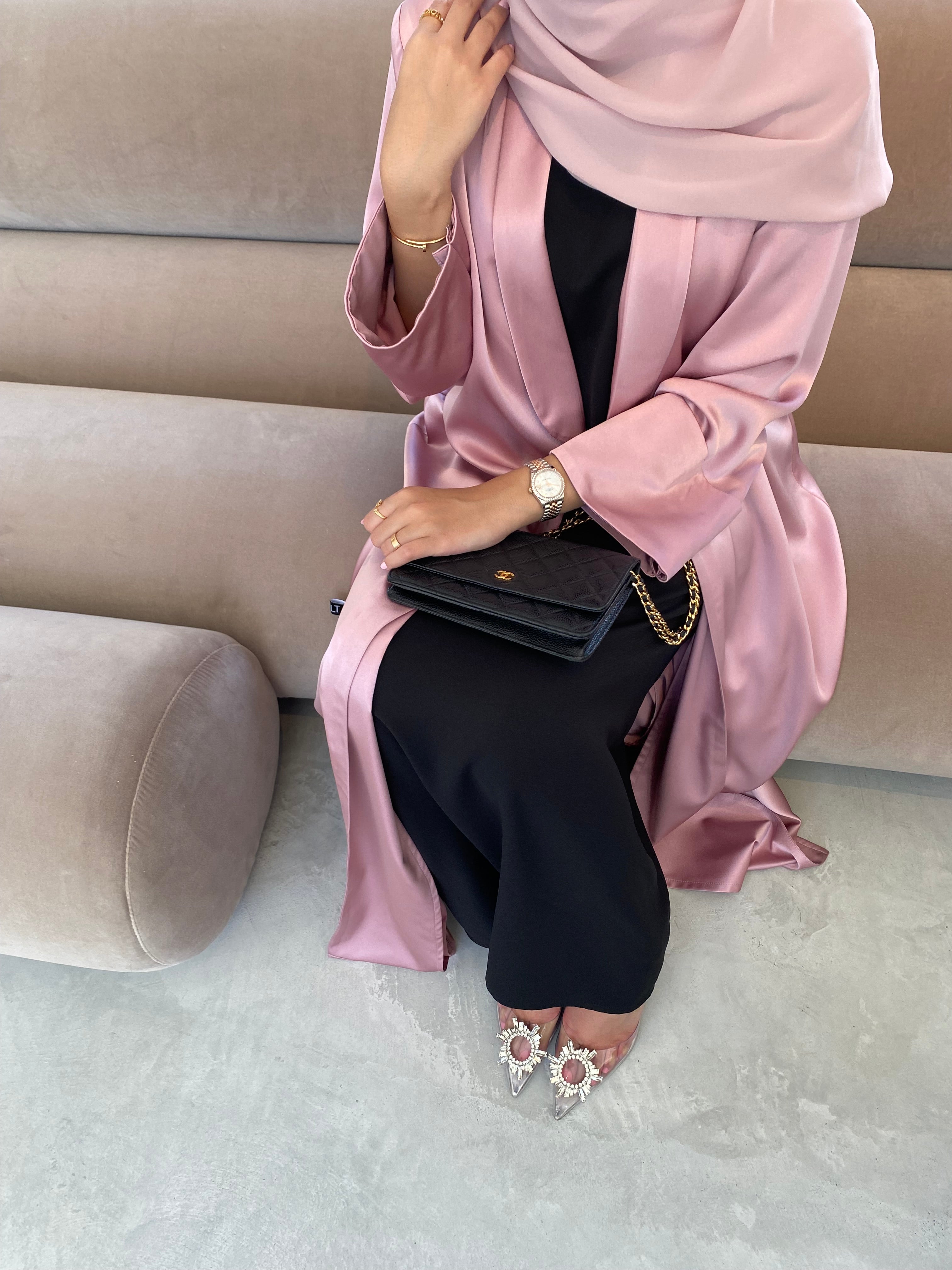 TALIA ABAYA