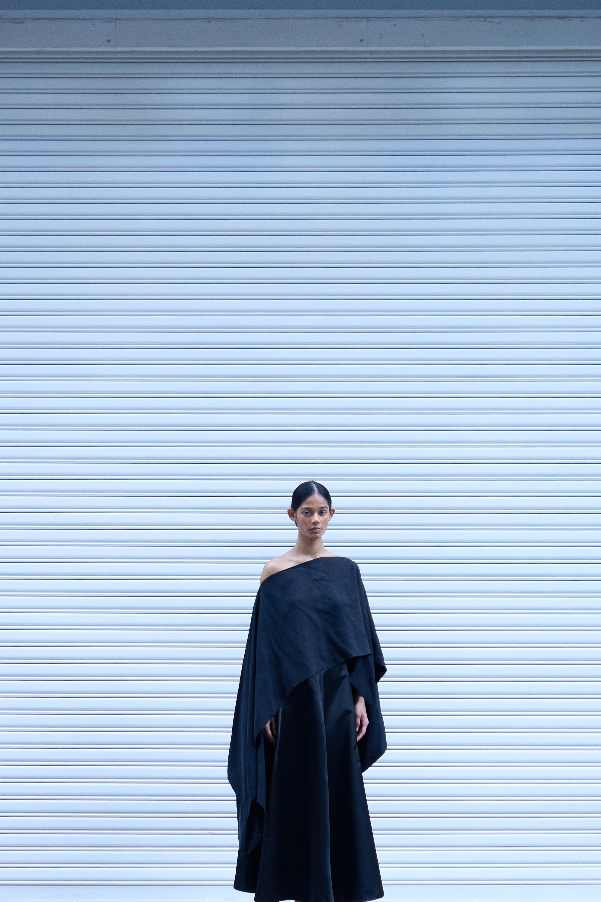 BLACK CAPE